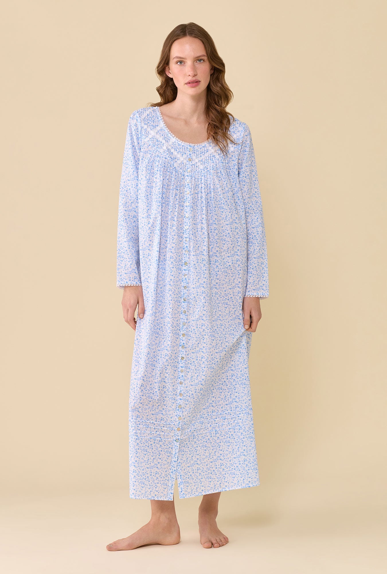 Eileen West Poetic Long Sleeve Robe
