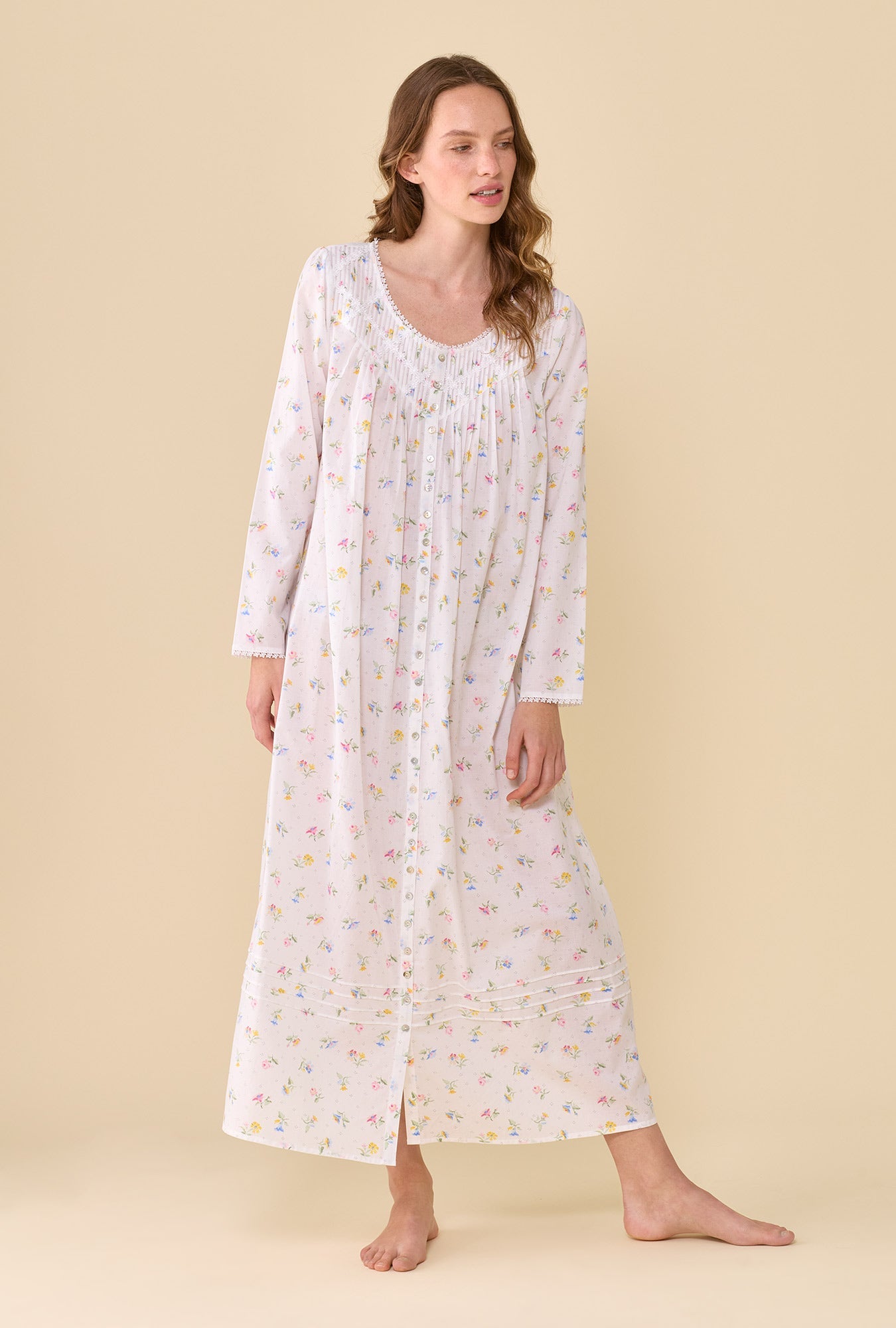 Eileen West Poetic Long Sleeve Robe