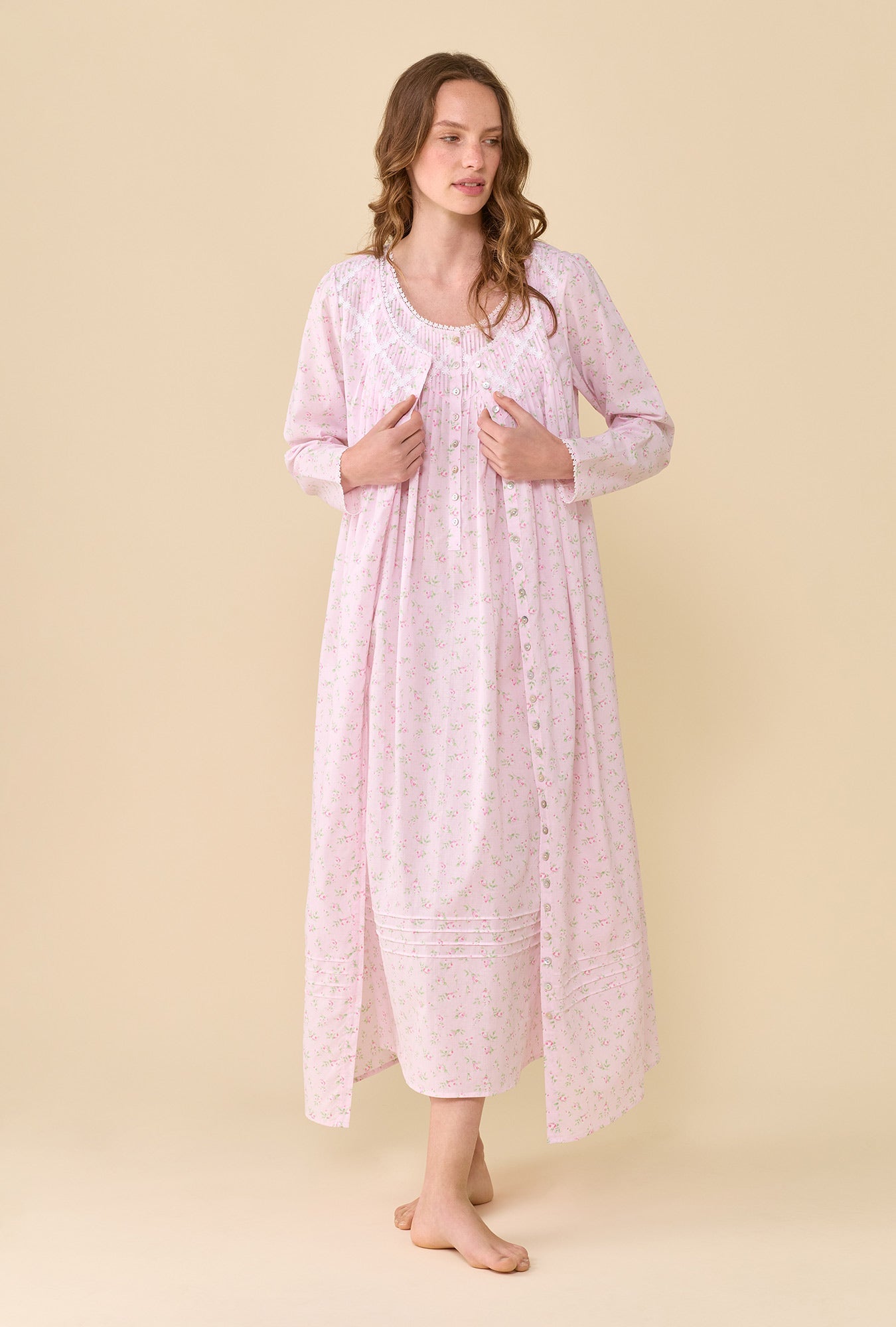 Eileen West Poetic Long Sleeve Robe