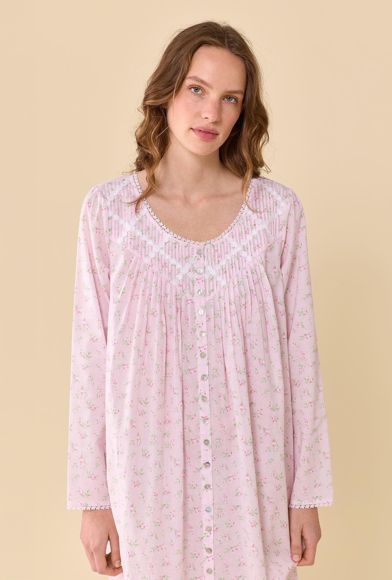 Eileen West Poetic Long Sleeve Robe