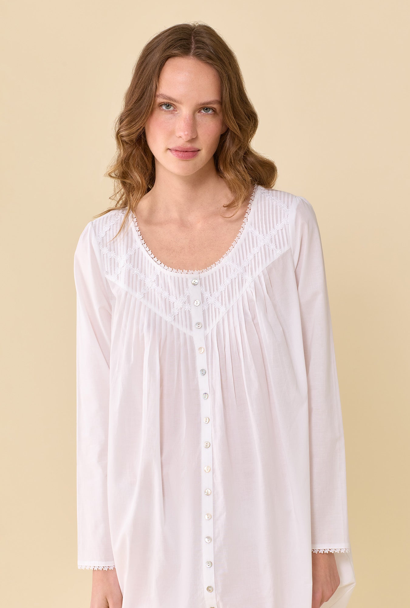 Eileen West Poetic Long Sleeve Robe