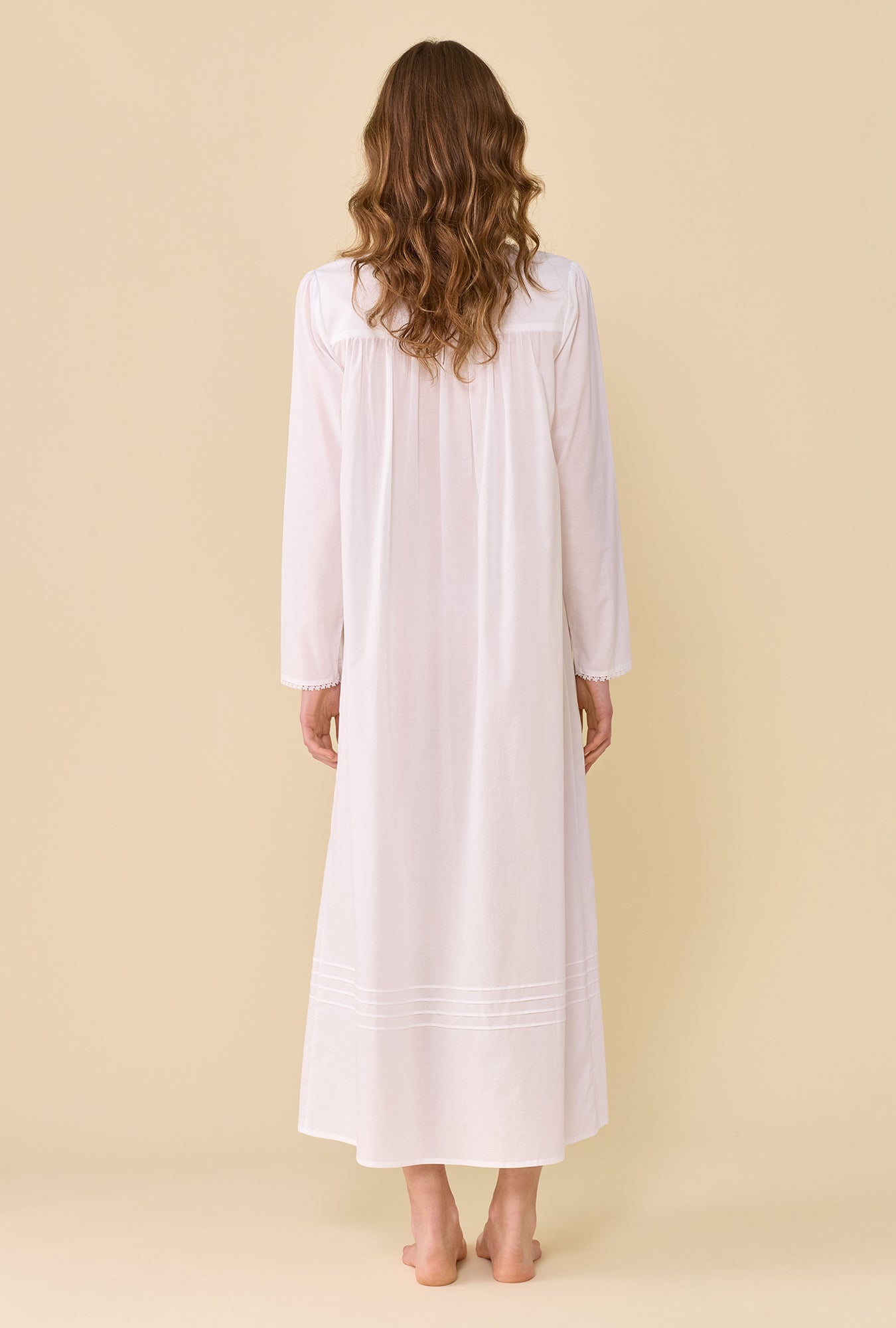 Eileen West Poetic Long Sleeve Robe