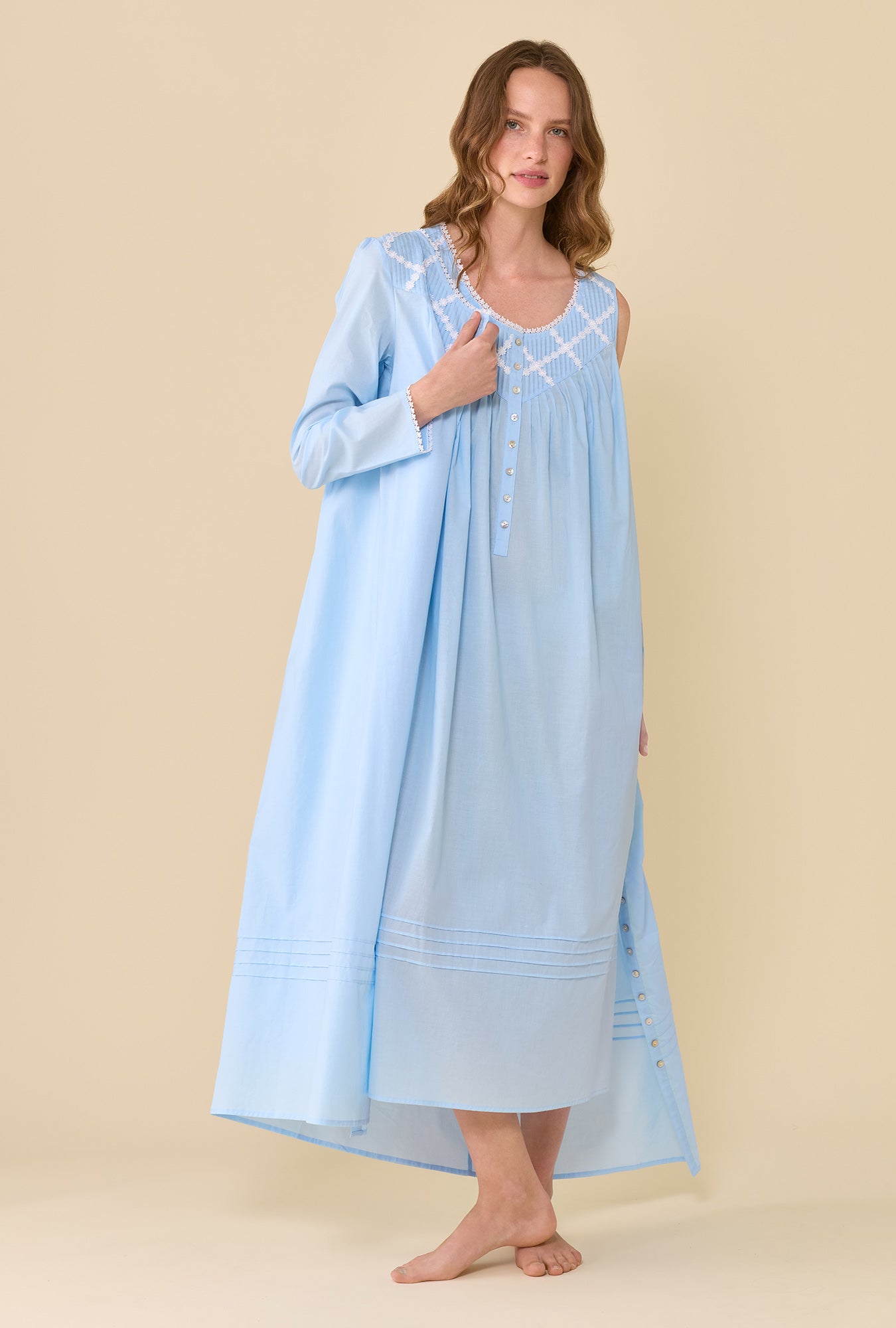 Eileen West Poetic Long Sleeve Robe