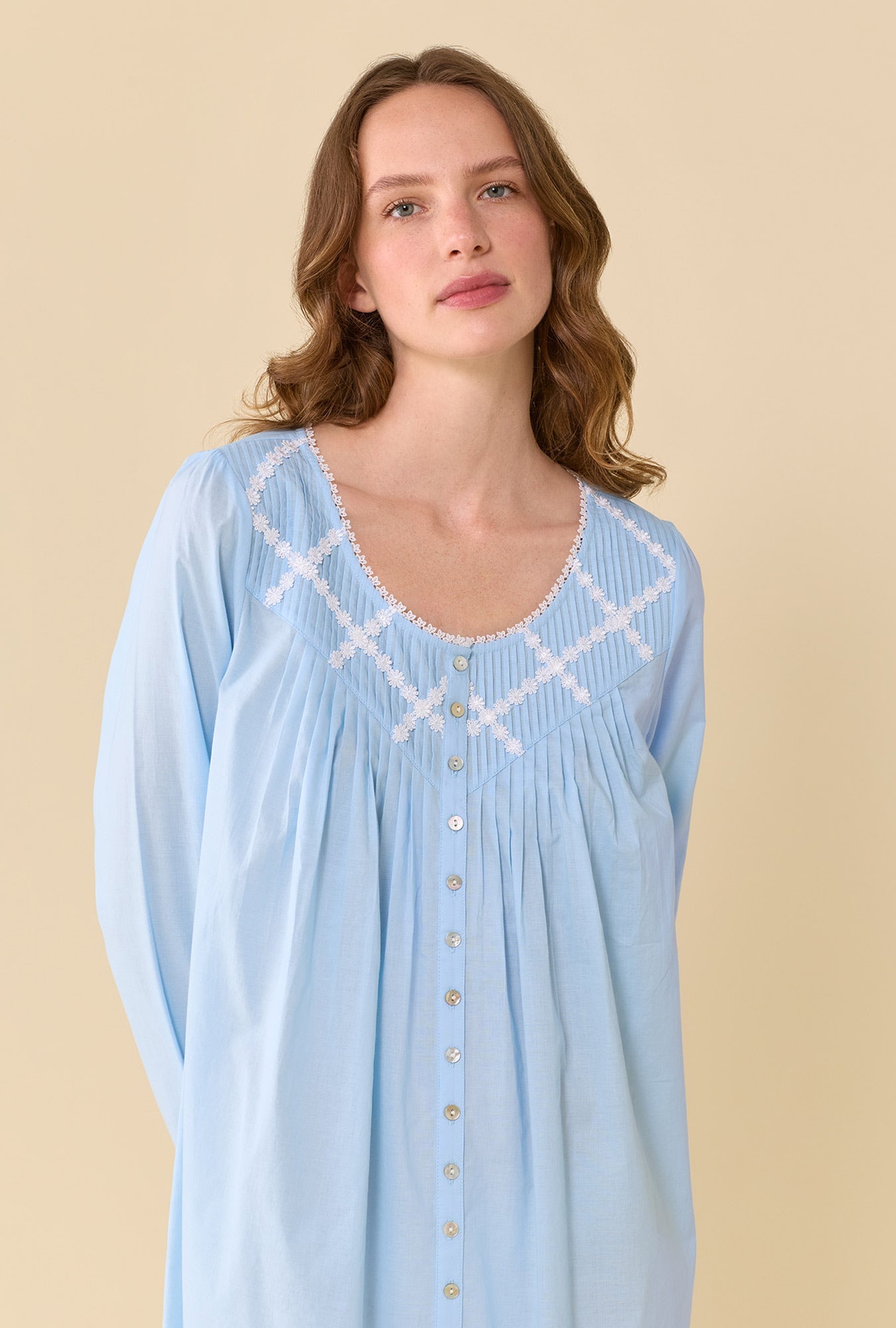Eileen West Poetic Long Sleeve Robe