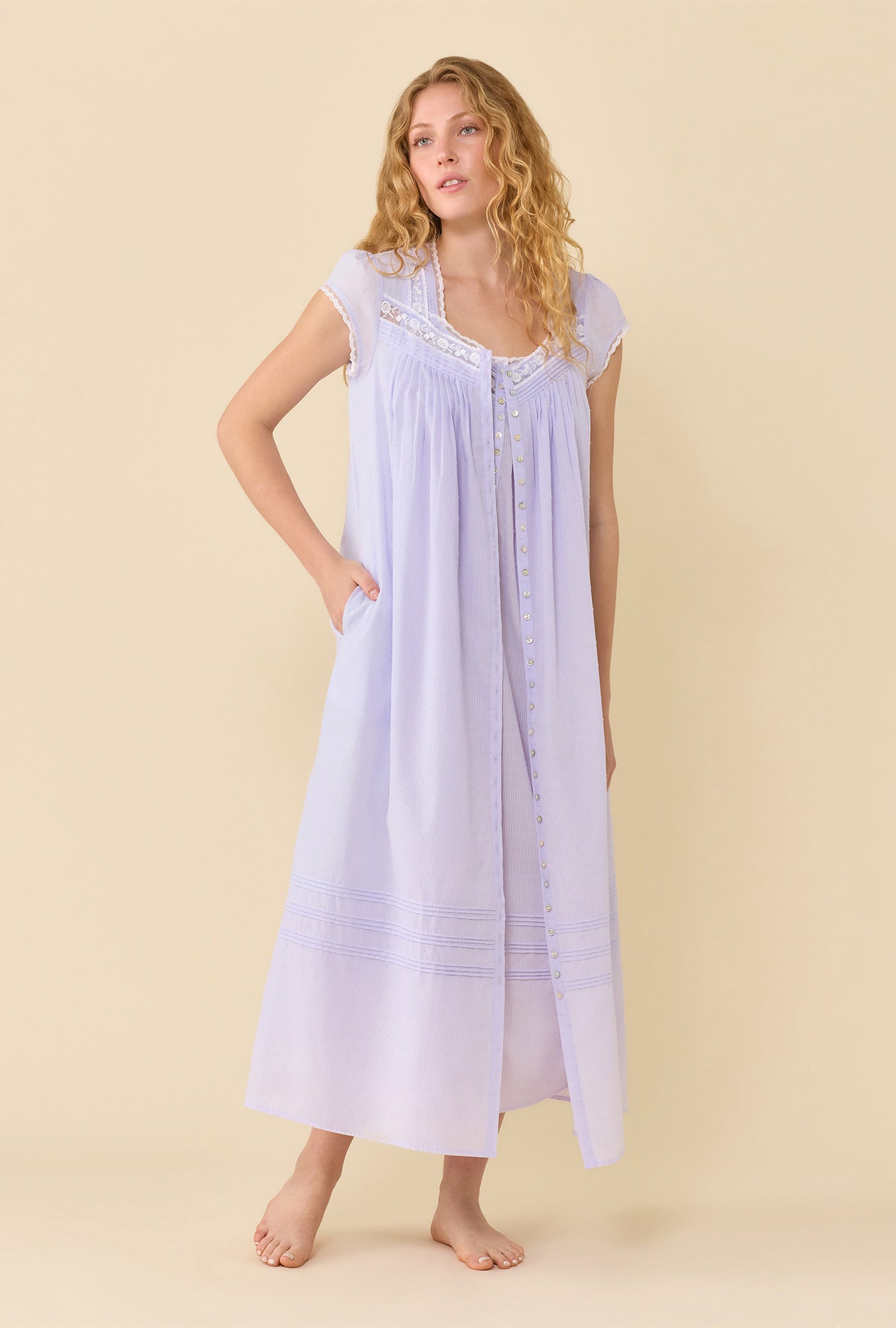 Eileen West Swiss Dot Robe