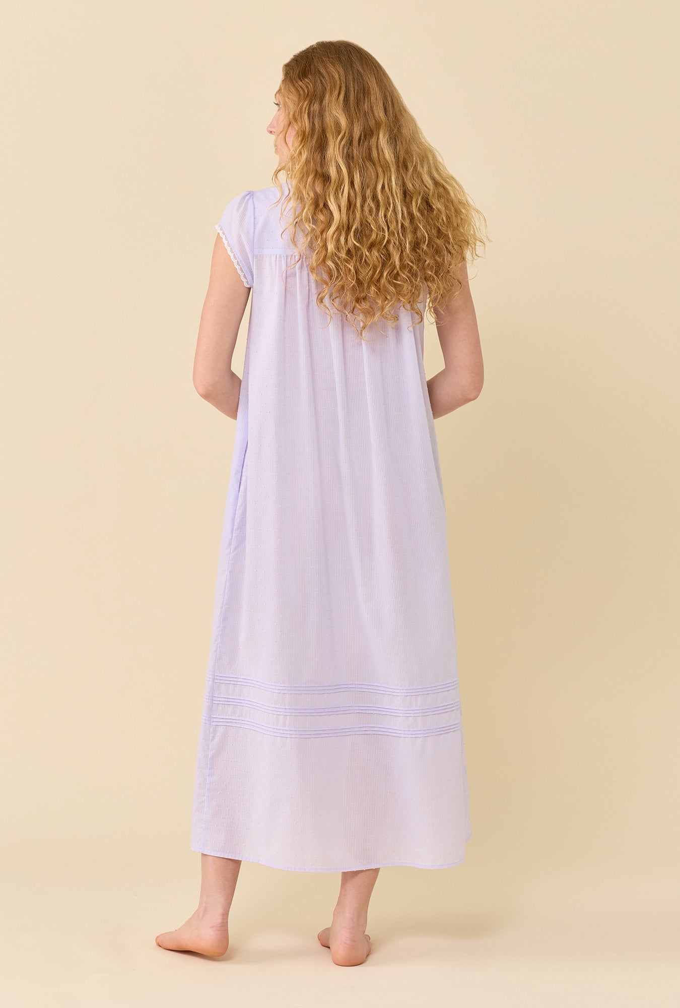 Eileen West Swiss Dot Robe