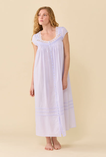Eileen West Swiss Dot Robe