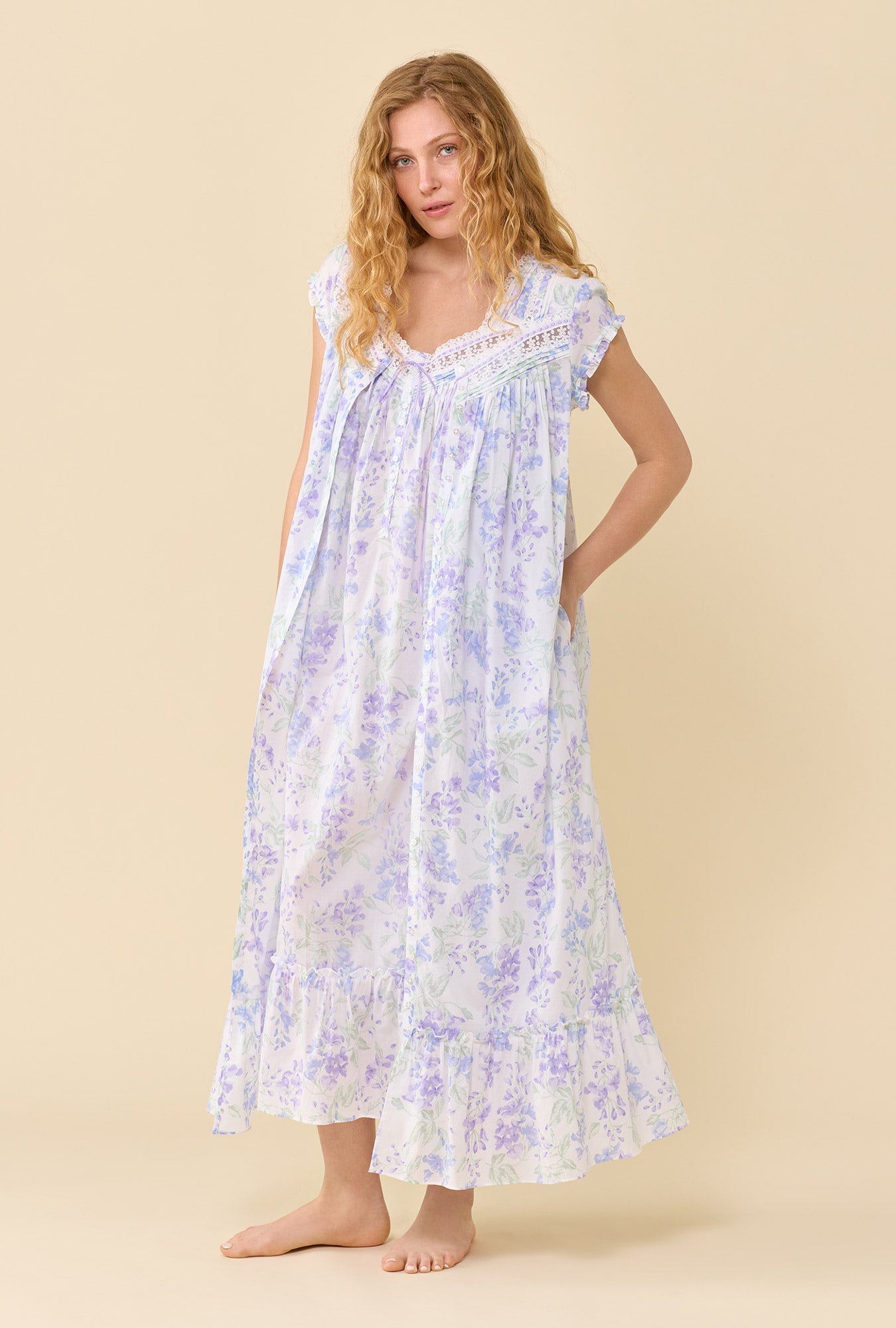 Eileen West Blooming Arbor Robe