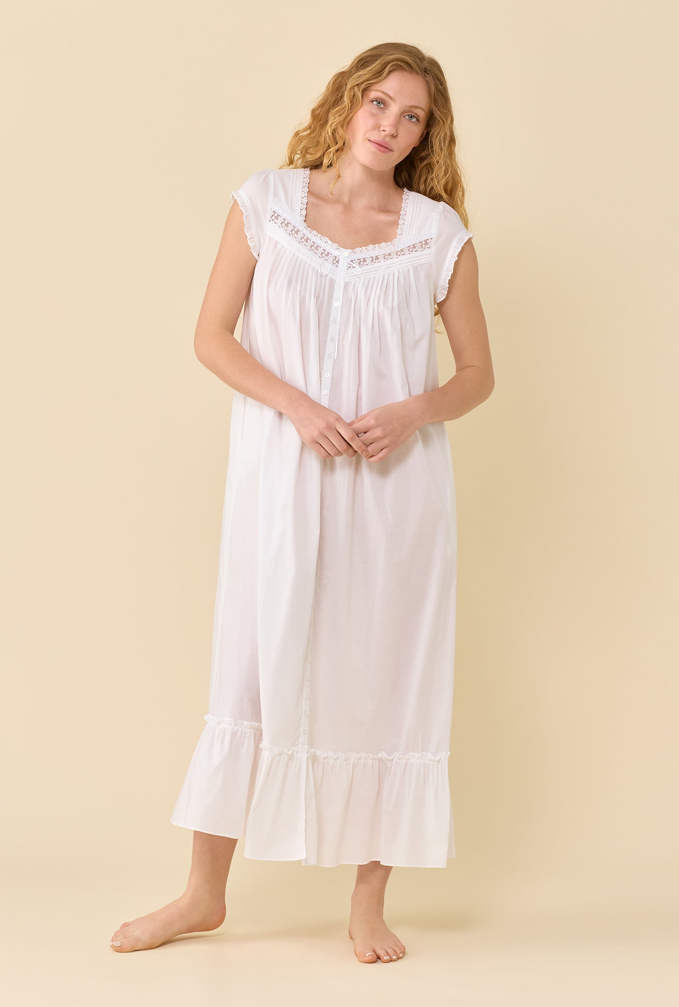 Eileen West Soft White Robe