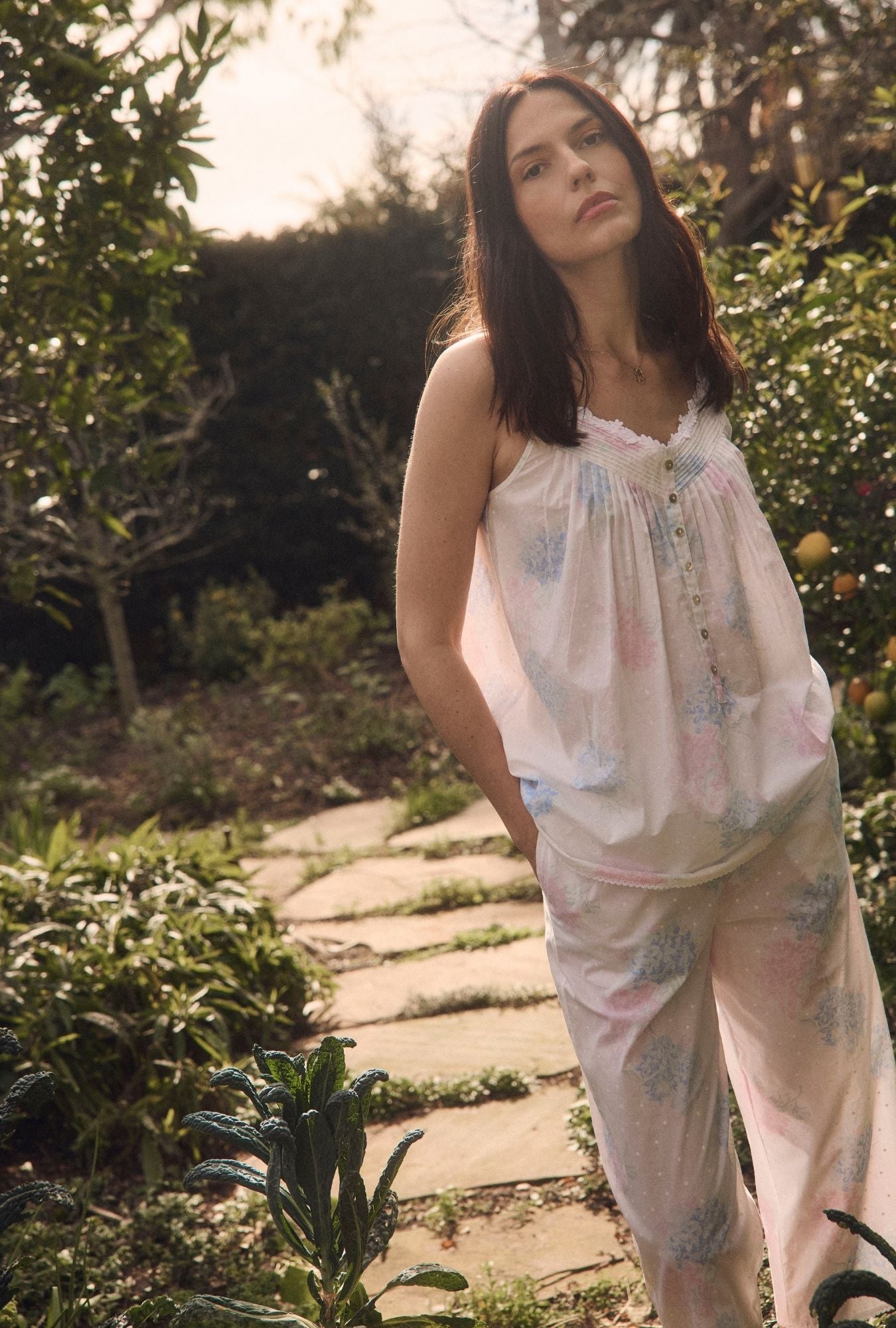 Eileen West Hydrangea Blossom Cotton Lawn Capri Pajama