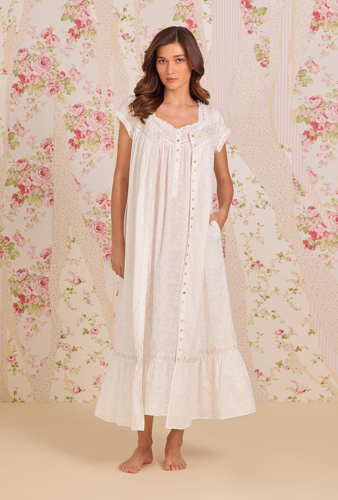Eileen West Shadow Floral Cotton Lawn Button Front Robe