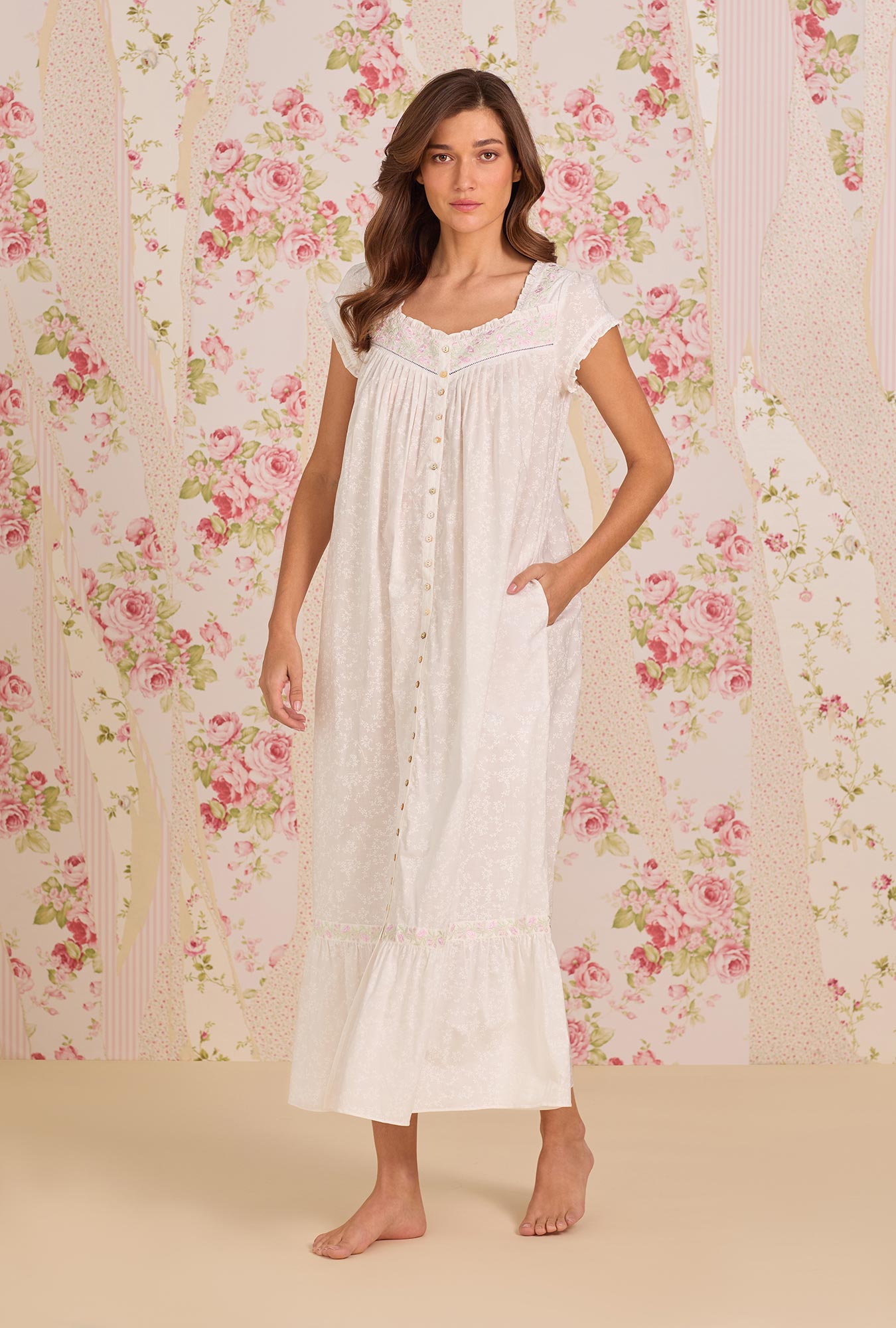 Eileen West Shadow Floral Cotton Lawn Button Front Robe