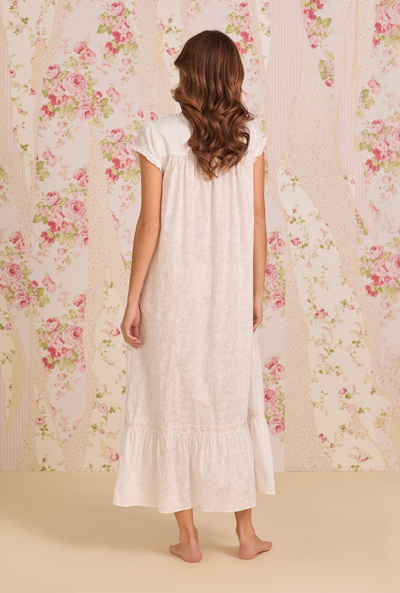 Eileen West Shadow Floral Cotton Lawn Button Front Robe