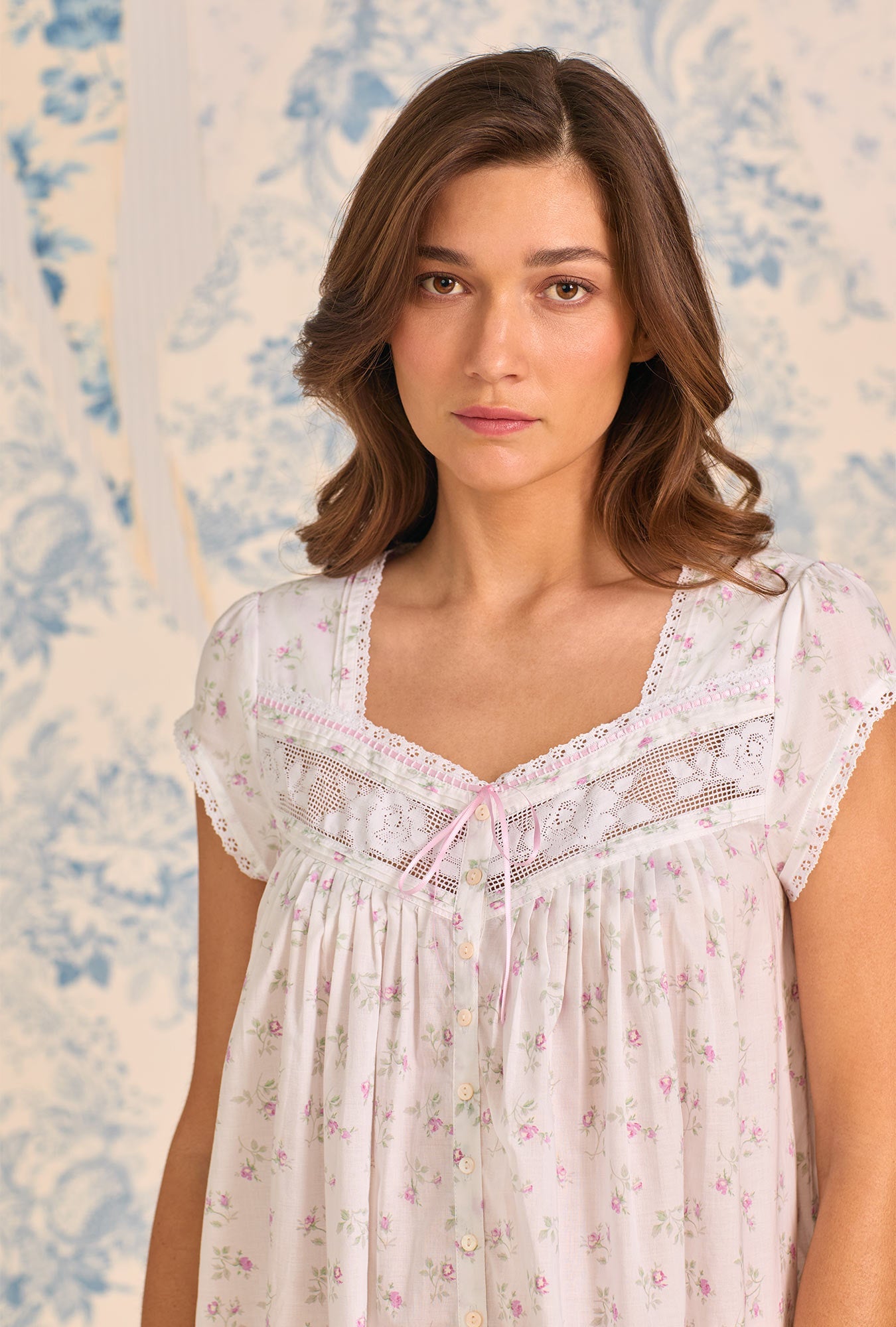 Eileen West Petite Rose Cotton Lawn Button Front Robe