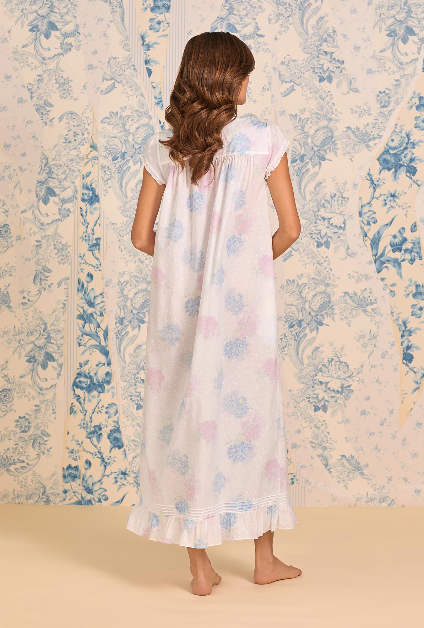 Eileen West Hydrangea Blossom Cotton Lawn Button Front Robe