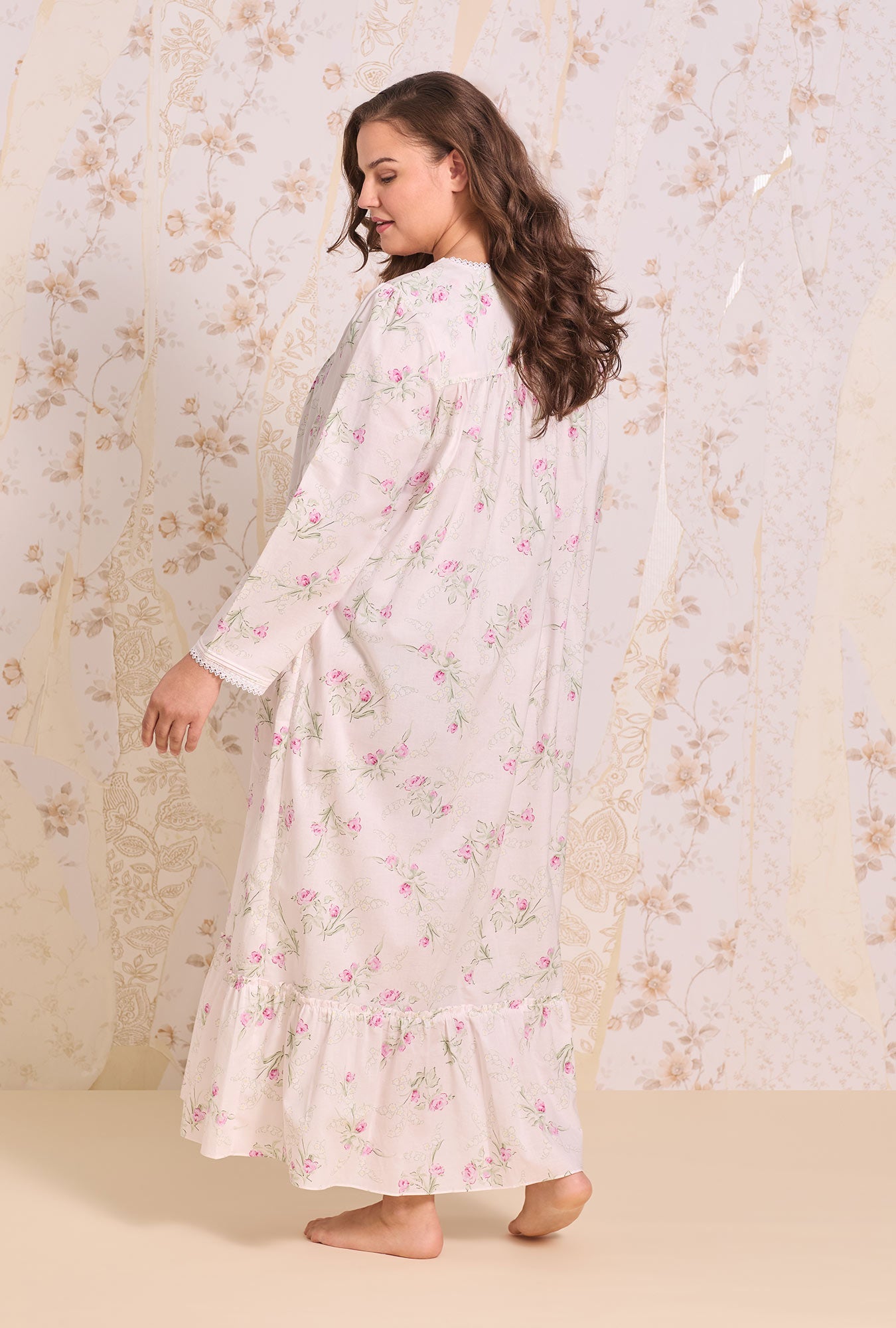 Eileen West Vintage Bouquet Cotton Lawn Button Front Robe