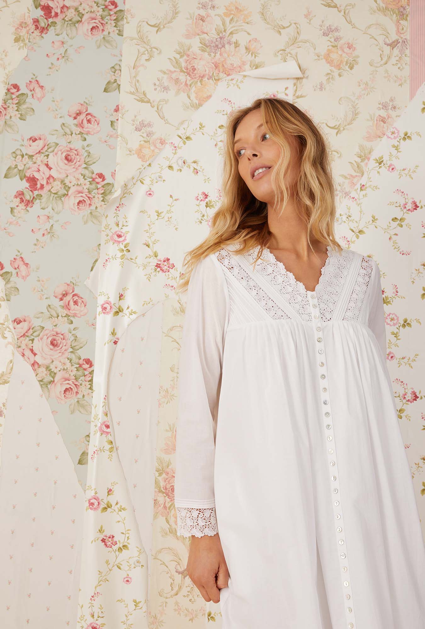 Eileen West Portofino Ballet Button Front Robe