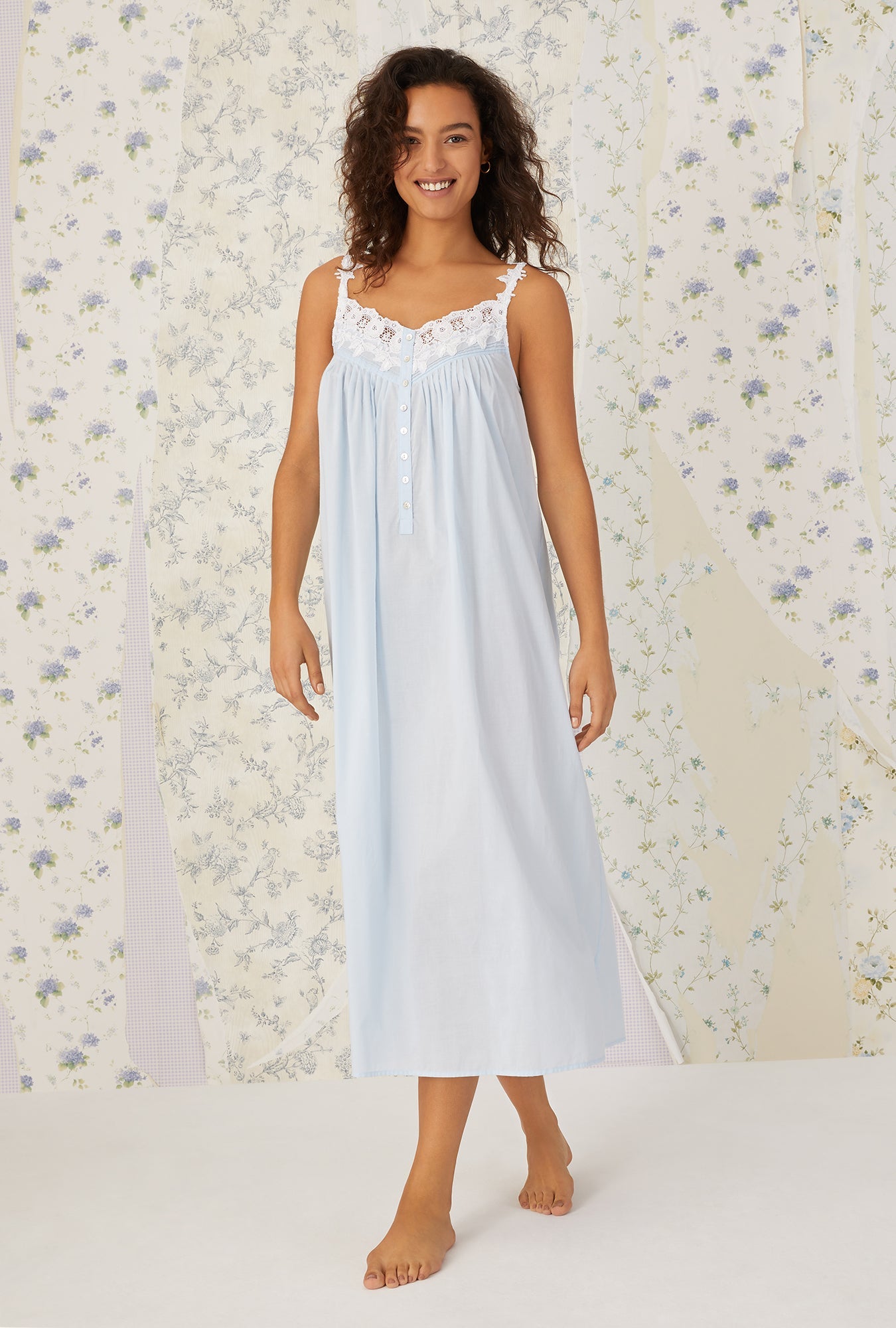 Eileen West Florentine Lace Ballet Gown