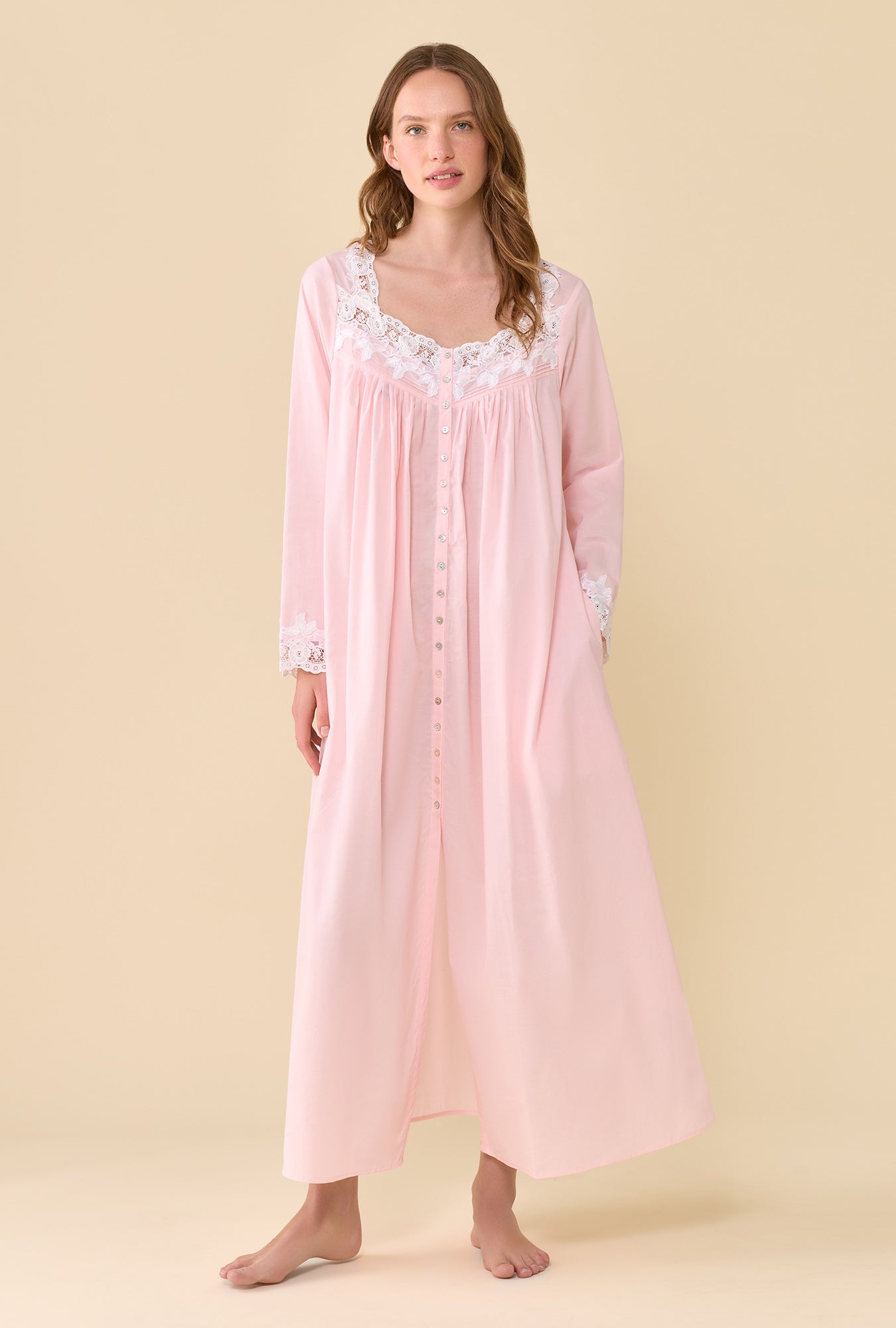 Eileen West Florentine Lace Ballet Robe
