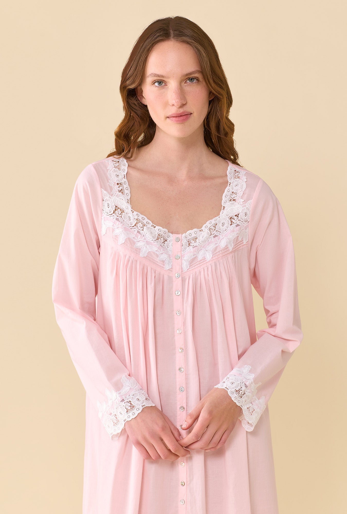 Eileen West Florentine Lace Ballet Robe
