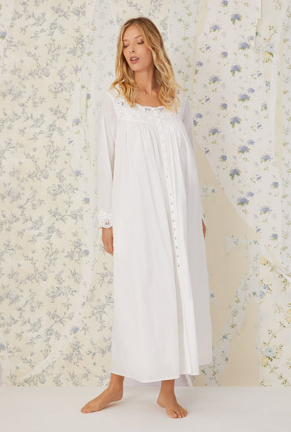 Eileen West Florentine Lace Ballet Robe