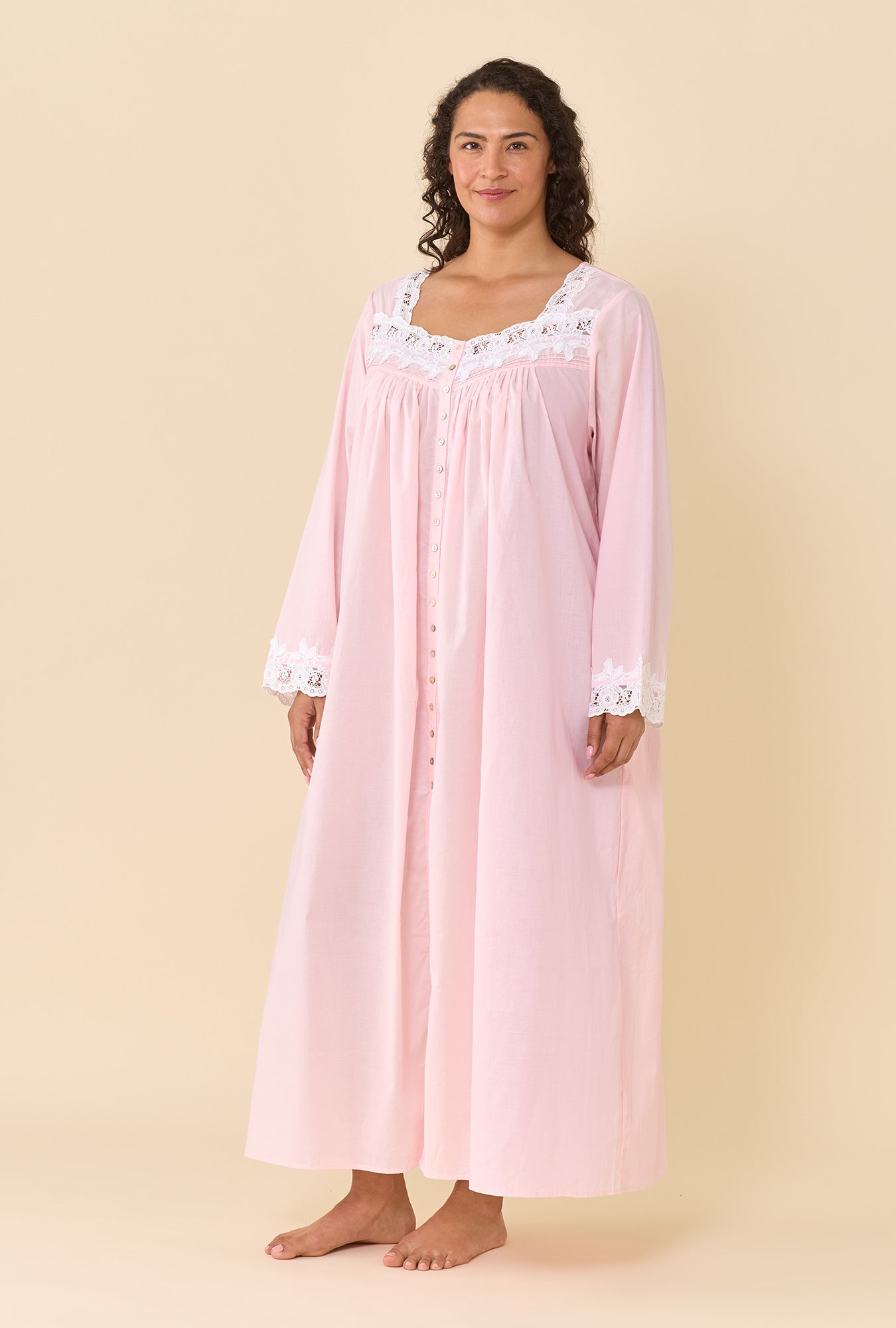 Eileen West Florentine Lace Ballet Robe