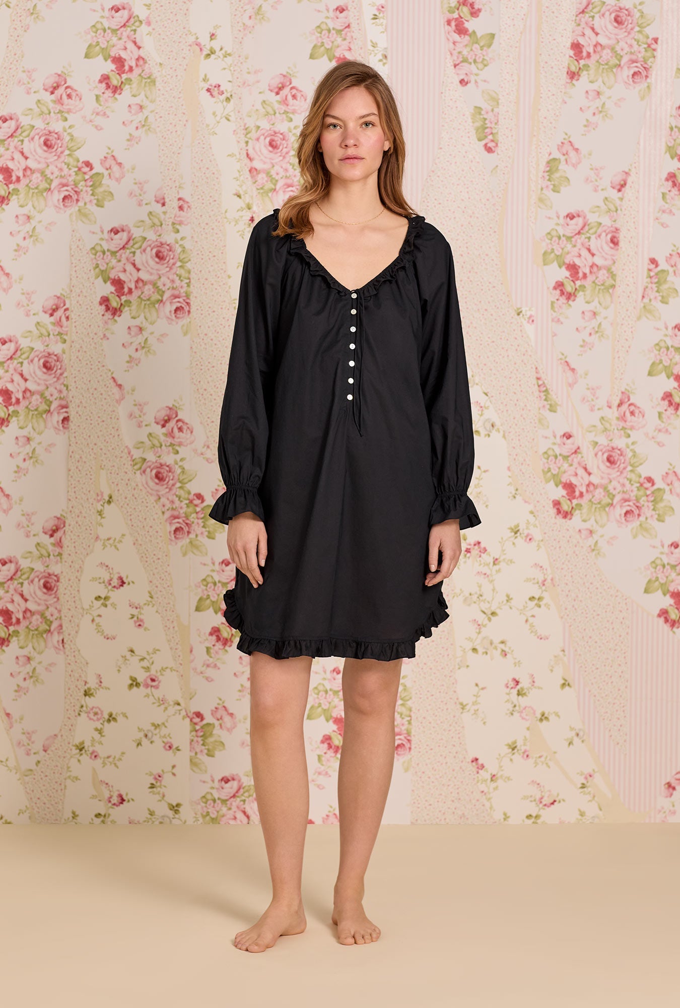 Eileen West Iconic Black Cotton Lawn Poet Shirt
