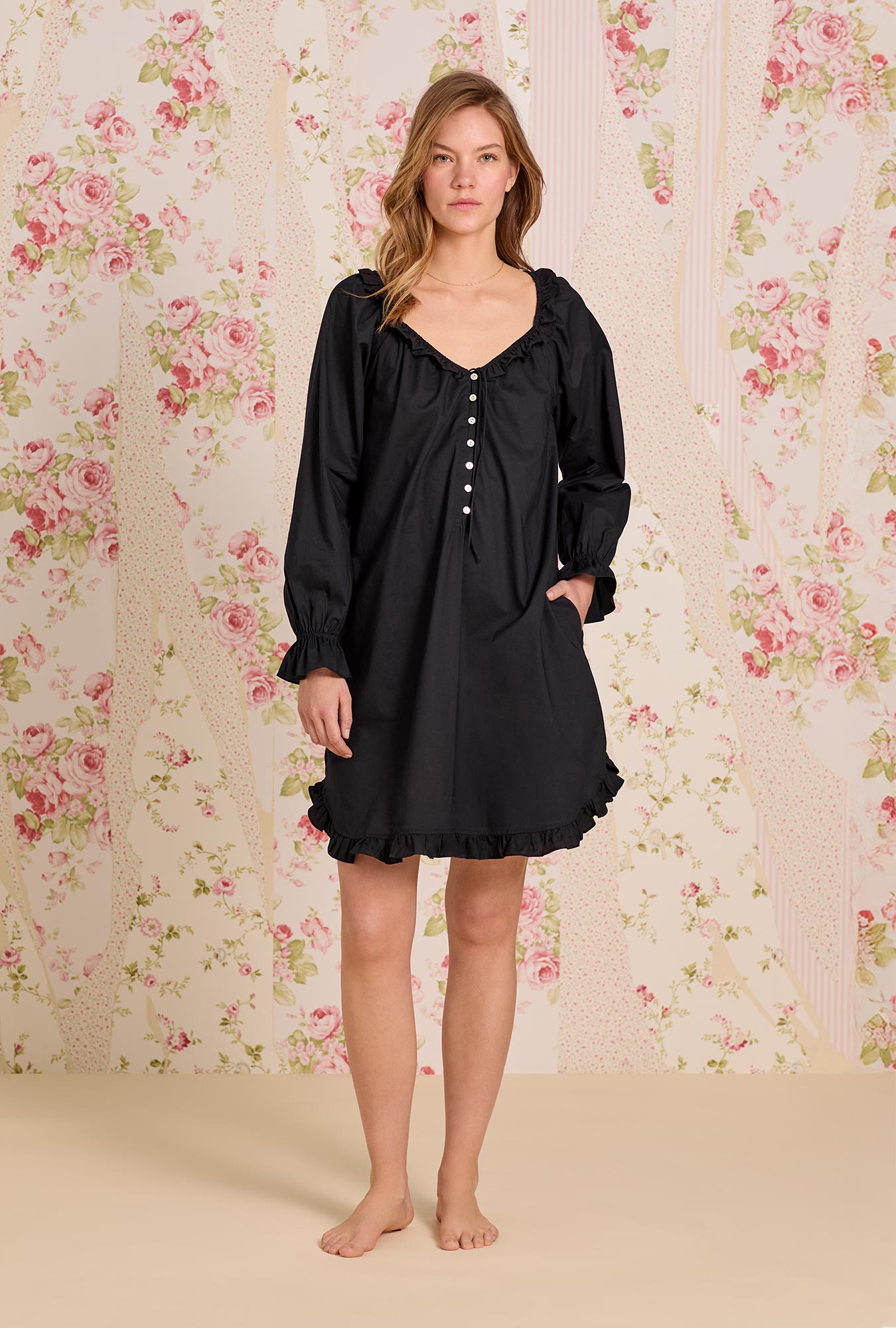 Eileen West Iconic Black Cotton Lawn Poet Shirt
