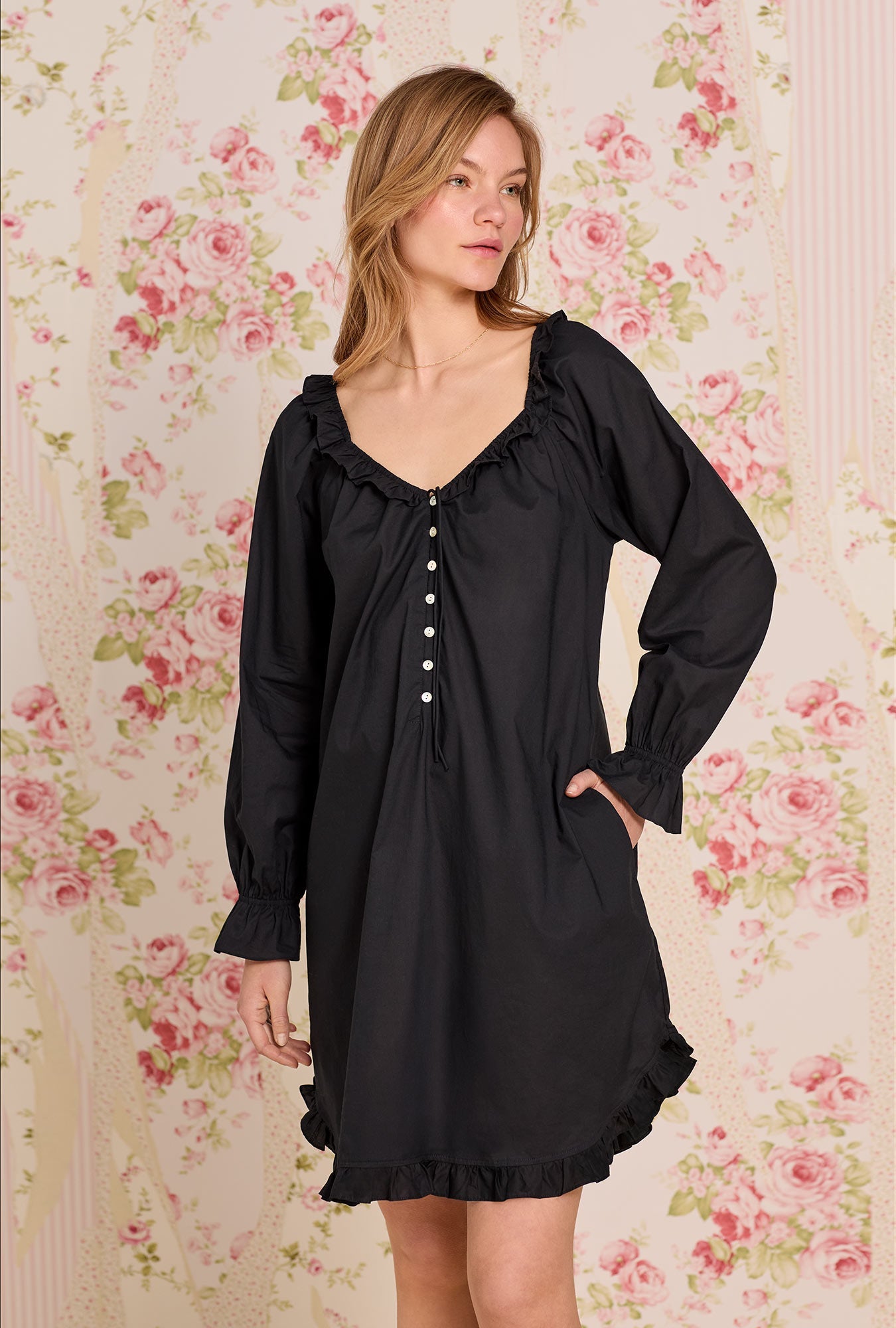 Eileen West Iconic Black Cotton Lawn Poet Shirt