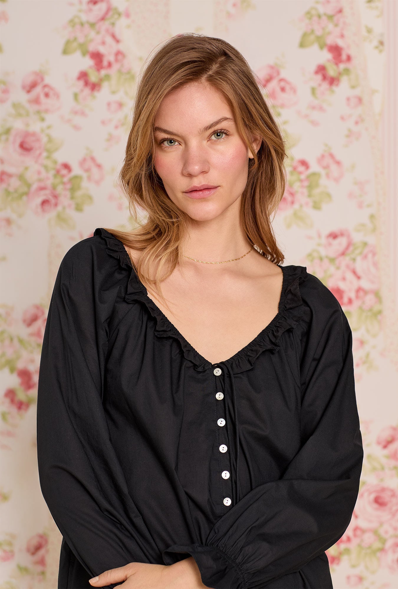 Eileen West Iconic Black Cotton Lawn Poet Shirt