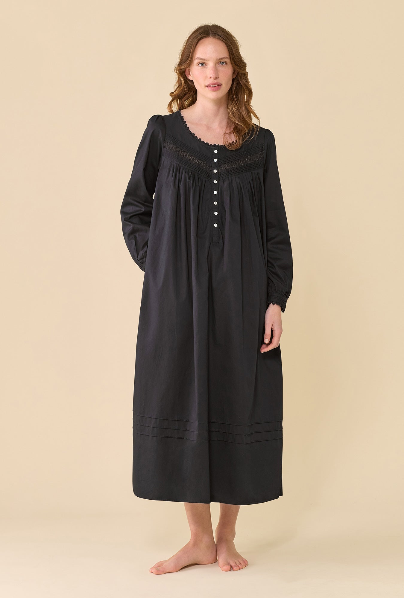 Eileen West Heirloom Dream Long Sleeve Gown