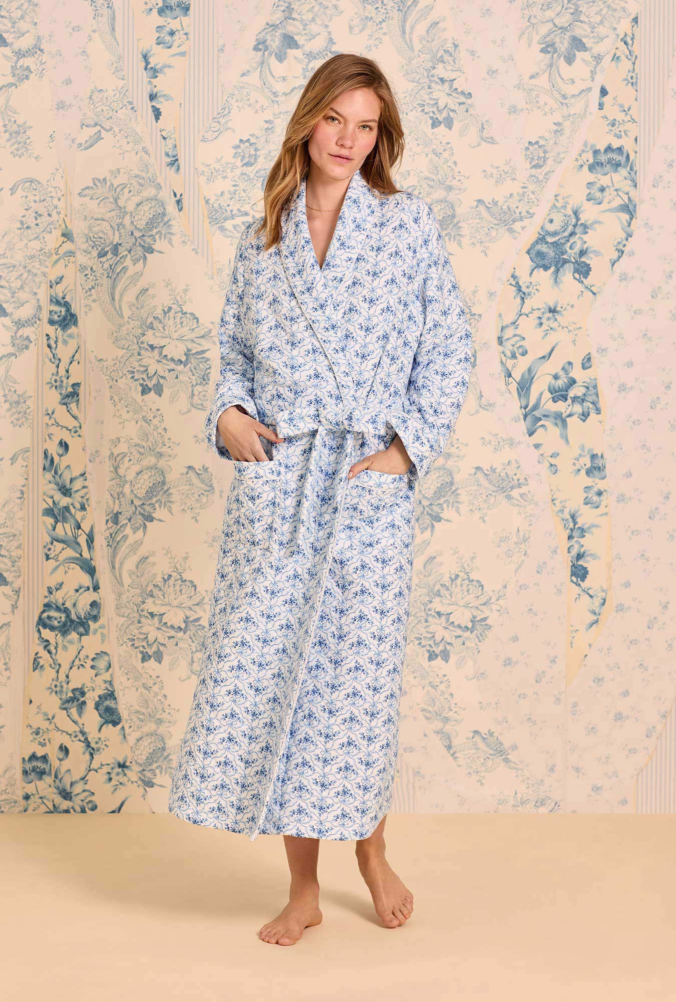 Eileen West Celestial Bow Cotton Diamond Quilt Wrap Robe