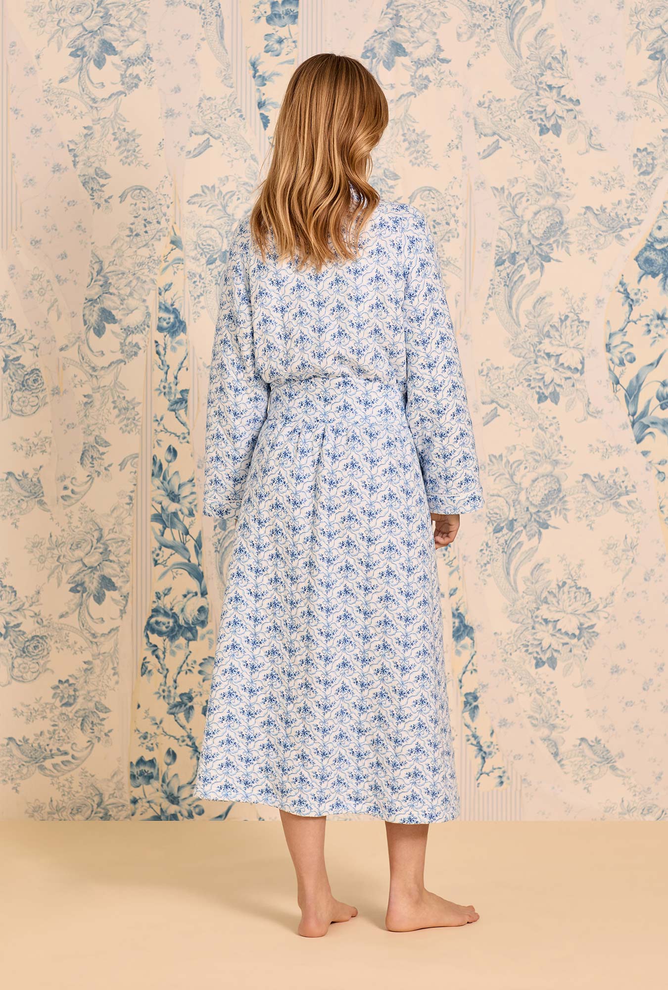 Eileen West Celestial Bow Cotton Diamond Quilt Wrap Robe