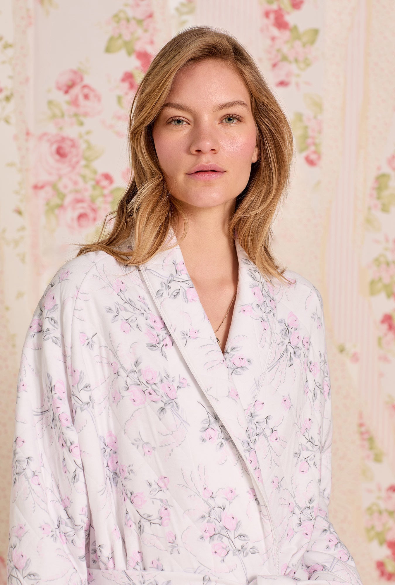 Eileen West Quiet Bloom Cotton Diamond Quilt Wrap Robe