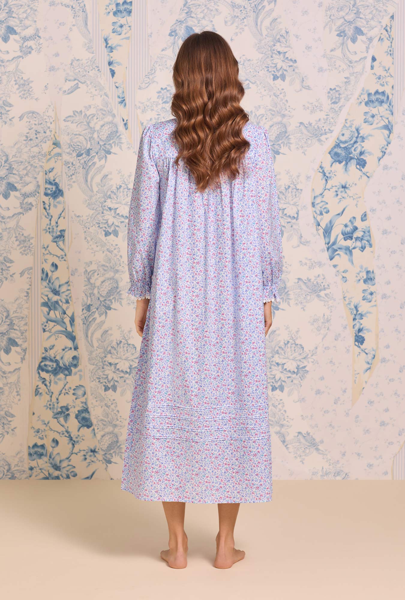 Eileen West Wintertide Cotton Lawn Ditsy Long Sleeve Ballet Nightgown