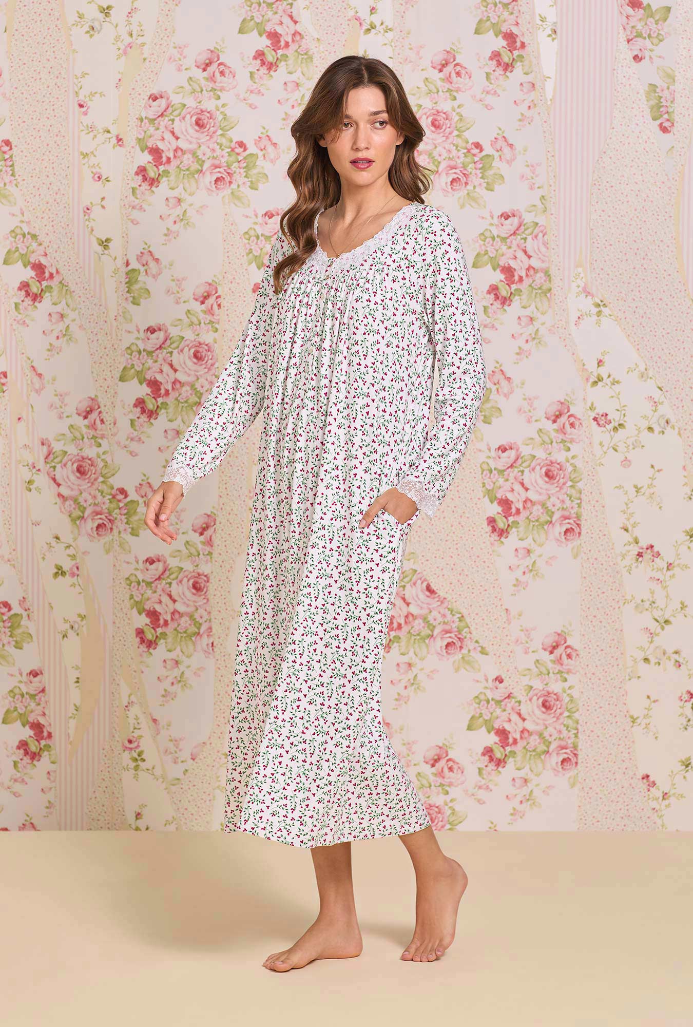 Eileen West Crimson Sprig Dreamy Sweater Knit Long Sleeve Ballet Nightgown