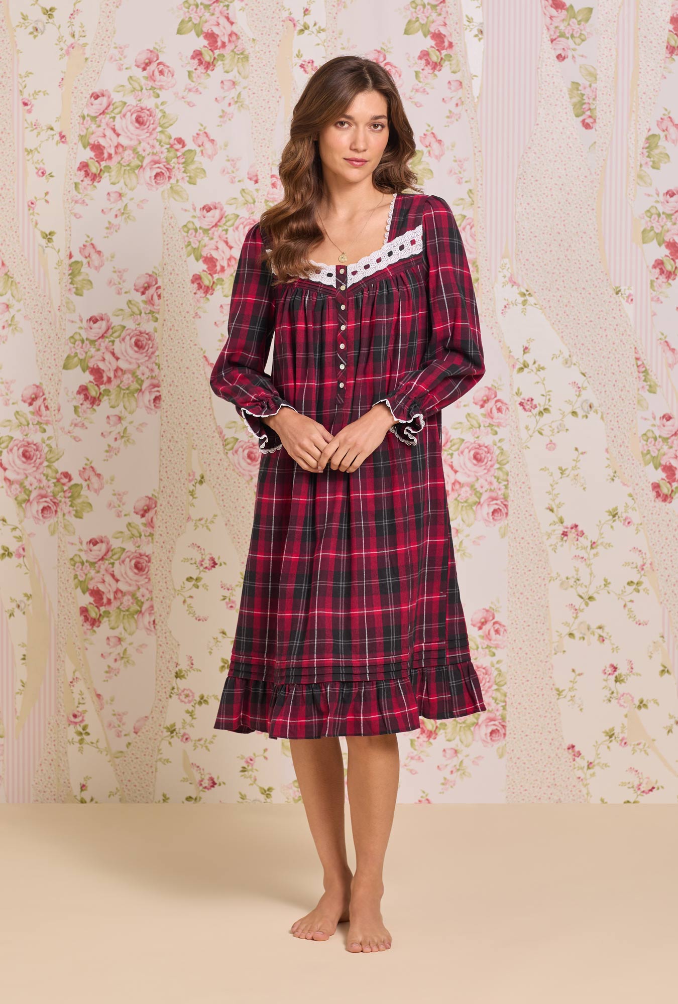 Eileen West Victorian Holiday Plaid Cotton Flannel Long Sleeve Waltz Nightgown
