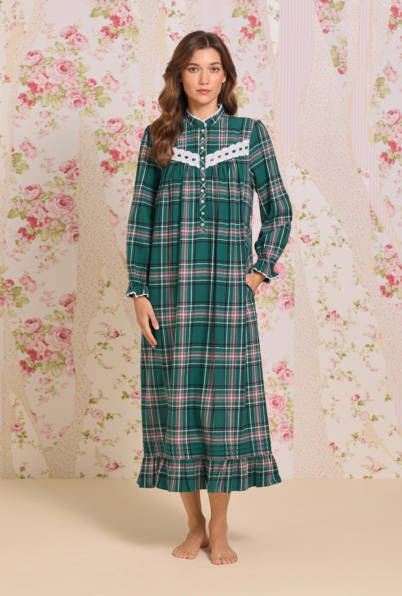 Eileen West Evergreen Plaid Cotton Flannel High Neck Long Sleeve Ballet Nightgown