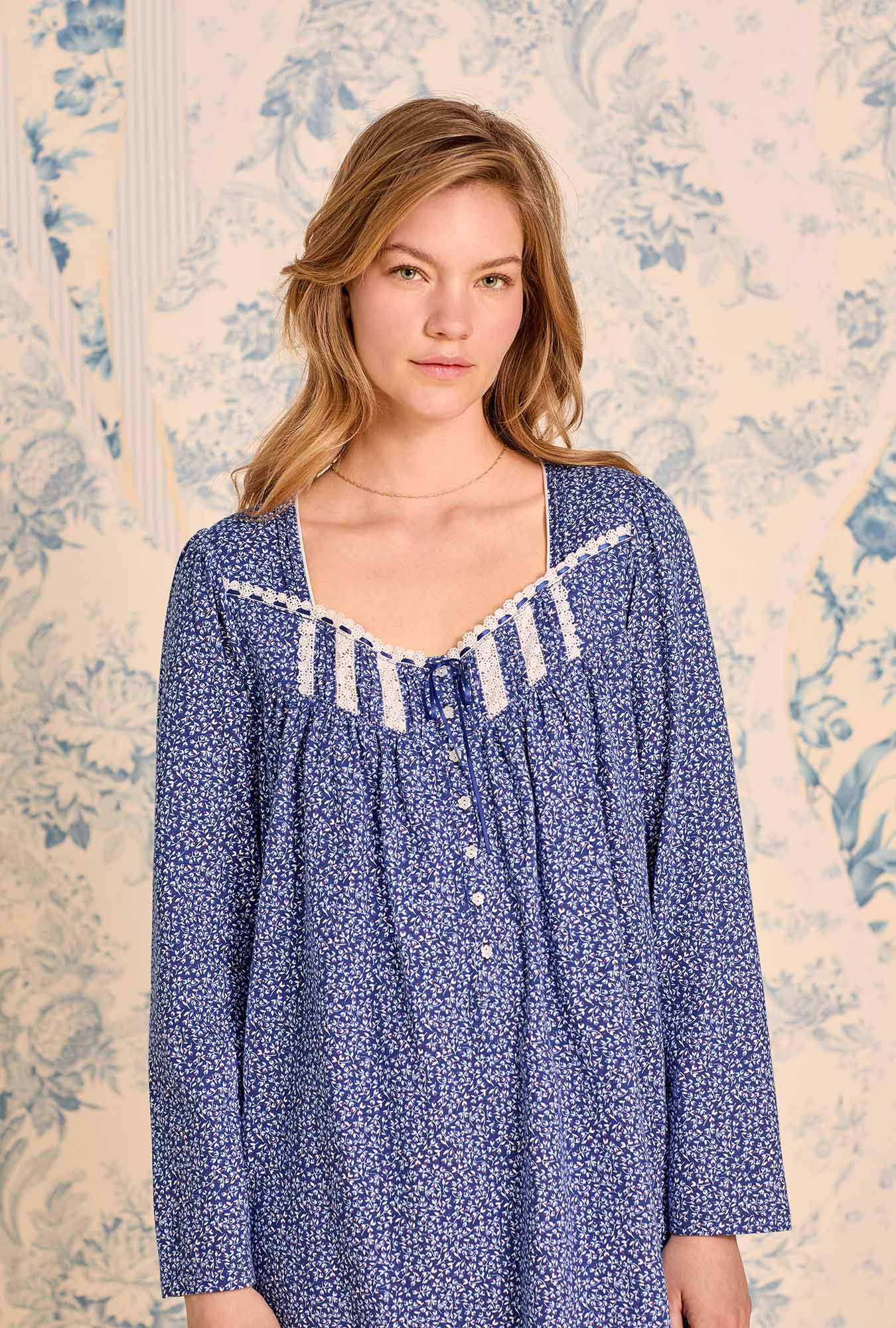 Eileen West Navy Thistle Cotton Knit Long Sleeve Short Nightgown