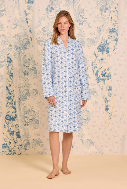 Eileen West Celestial Bow Cotton Diamond Quilt Zip Robe