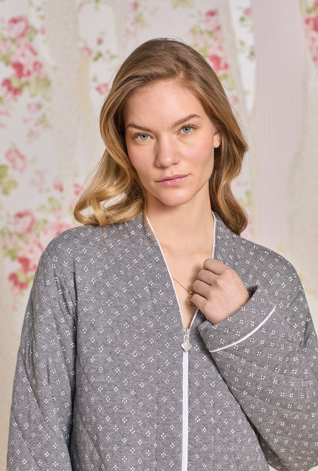 Eileen West Moonstone Cotton Diamond Quilt Zip Robe